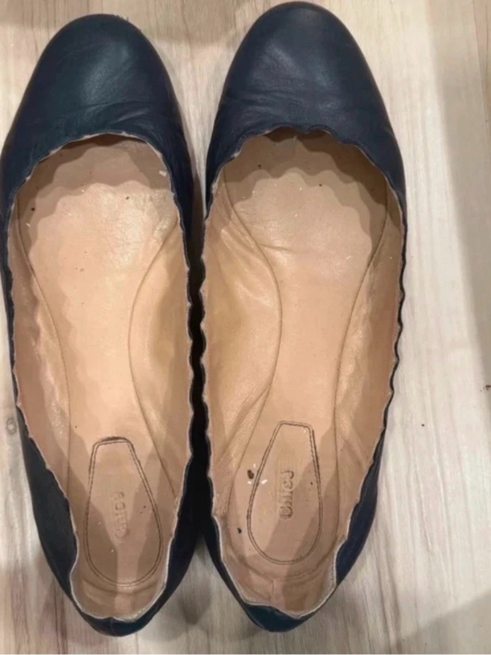 Chloe Black Leather Scalloped Ballet Flats